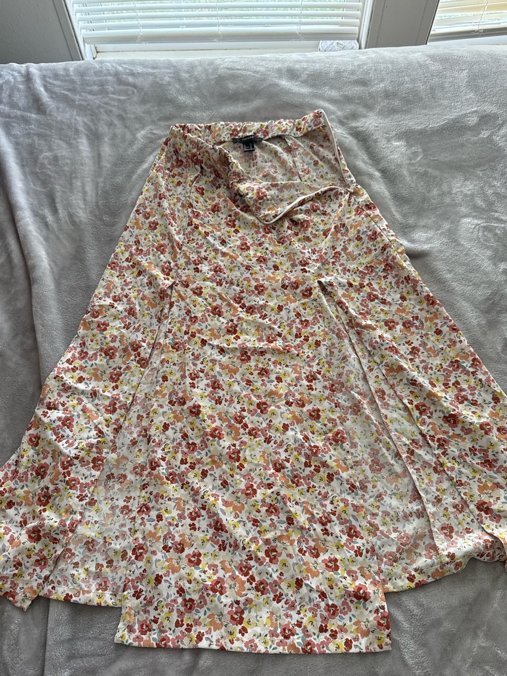 Forever 21 Cream Floral A-Line Midi Skirt with Orange and Pink Flowers